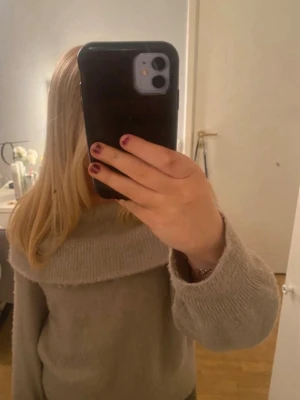 stickad tröja - jätte mjuk o gosig tröja💕