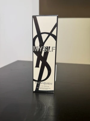 YSL MYSLF Eau de Parfum - YSL Saint Laurent MYSLF Eau de Parfum, 100ml och kommer oöppnad med plasten.