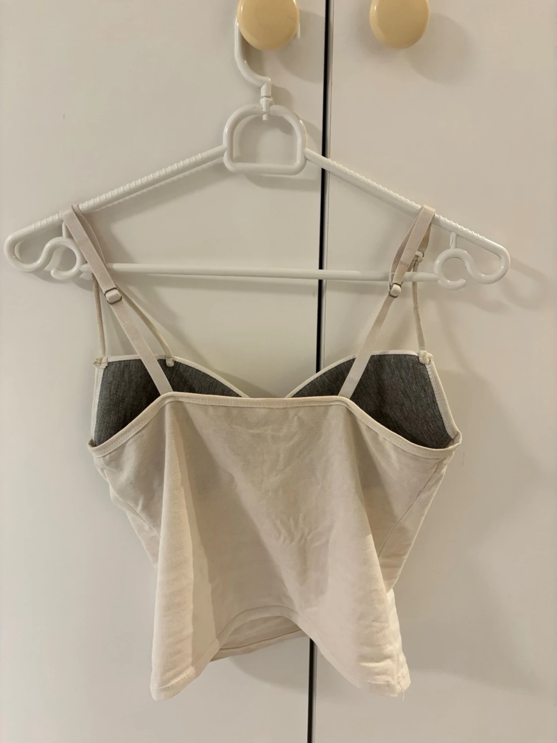 Vit korsett-topp med tunna axelband - 1