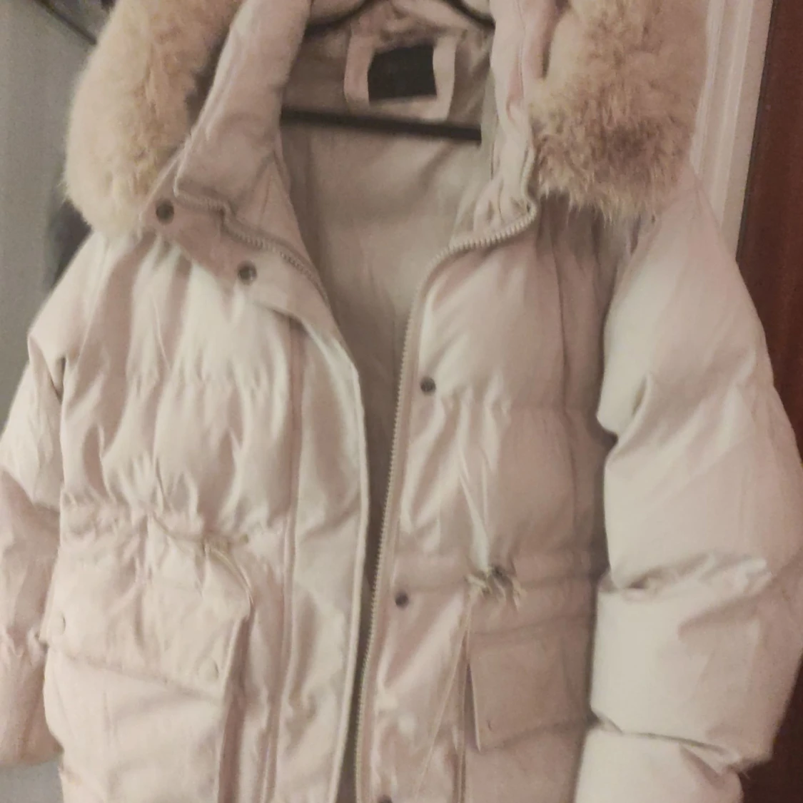 Beige pufferjacka från Copperose - 90