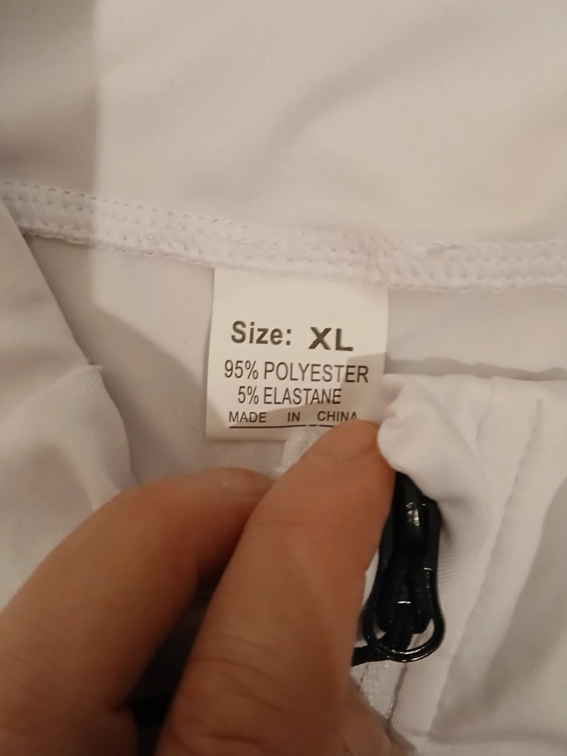 Vit långärmad träningströja från Temu. XL - 3