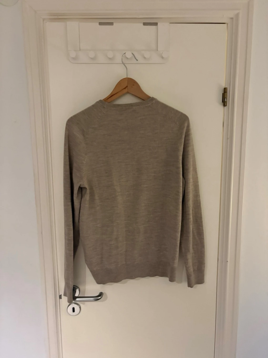 Beige stickad tröja från Morris  - 1