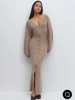 Knitted button down dress Gina Tricot stickad - Använd en gång 