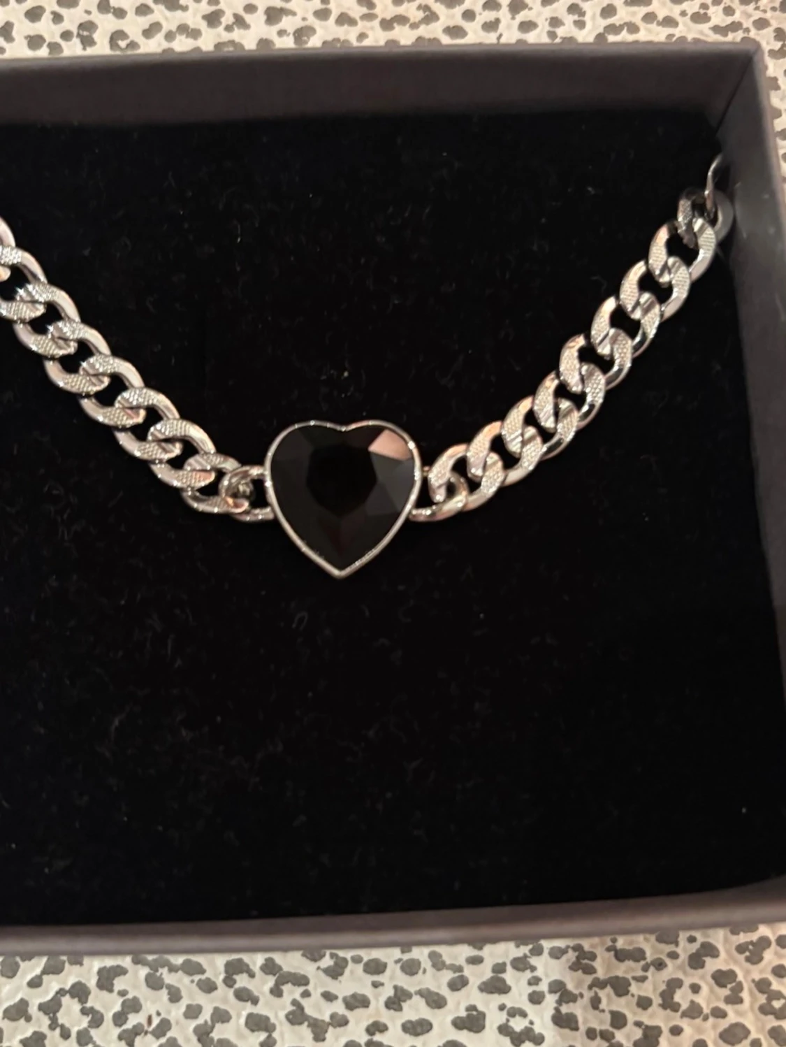 Silverarmband med svart hjärta Charlotte Bonde - 1