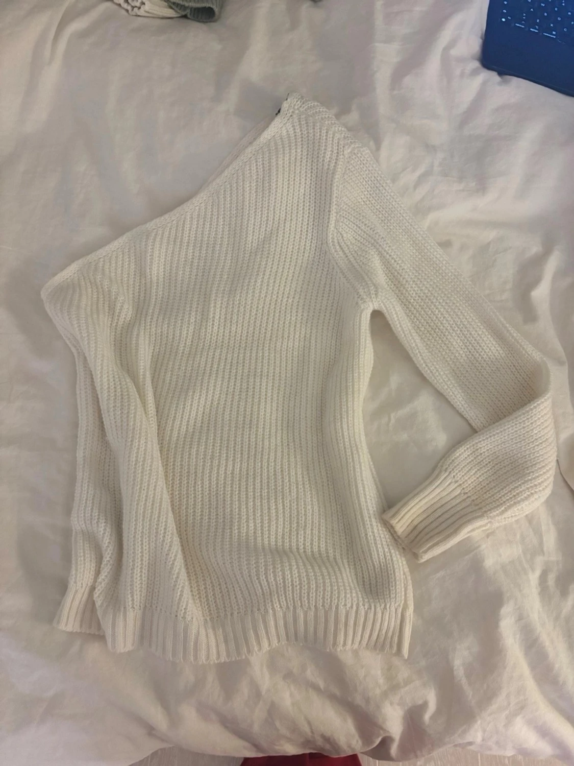 One shoulder tröja - 1