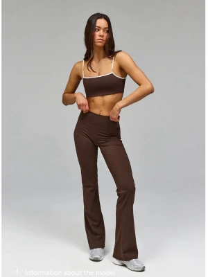 Yoga pants tall s/extra long - Säljer dessa nyinköpta yoga pantsen ifrån Exercere! Köpta för 1000kr. Är långa på mig som är 175cm lång. 🐻 Har även ett par köpta samtidigt i svart om man hellre vill köpa i den färgen!! Skriv vid intresse 