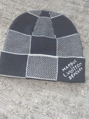 Mössa grå  - Mössa i grå 