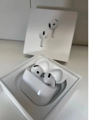 Apple AirPods 4 - .