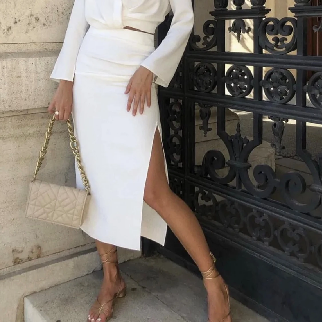 Vit långkjol med slits - 1