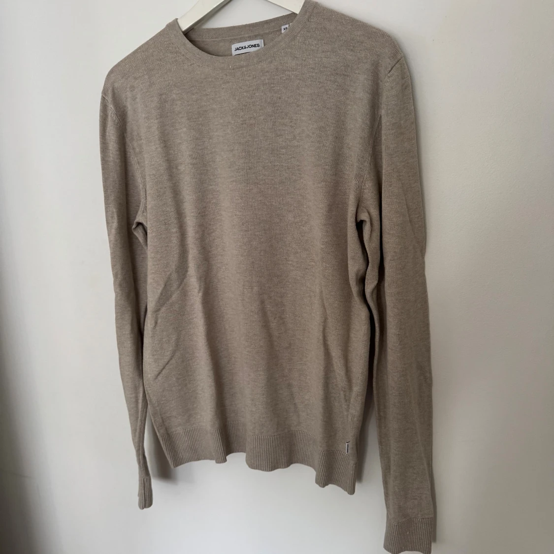 Beige stickad tröja från Jack & Jones - 4