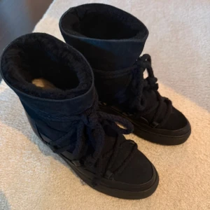 Skor Inuikii - Helt nya skor från inuikiii,(nypris 2999kr!)💕