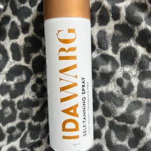 IDA WARG Self-Tanning Spray - Självbrunande spray från IDA WARG, 150 ml. Ungefär halva kvar 