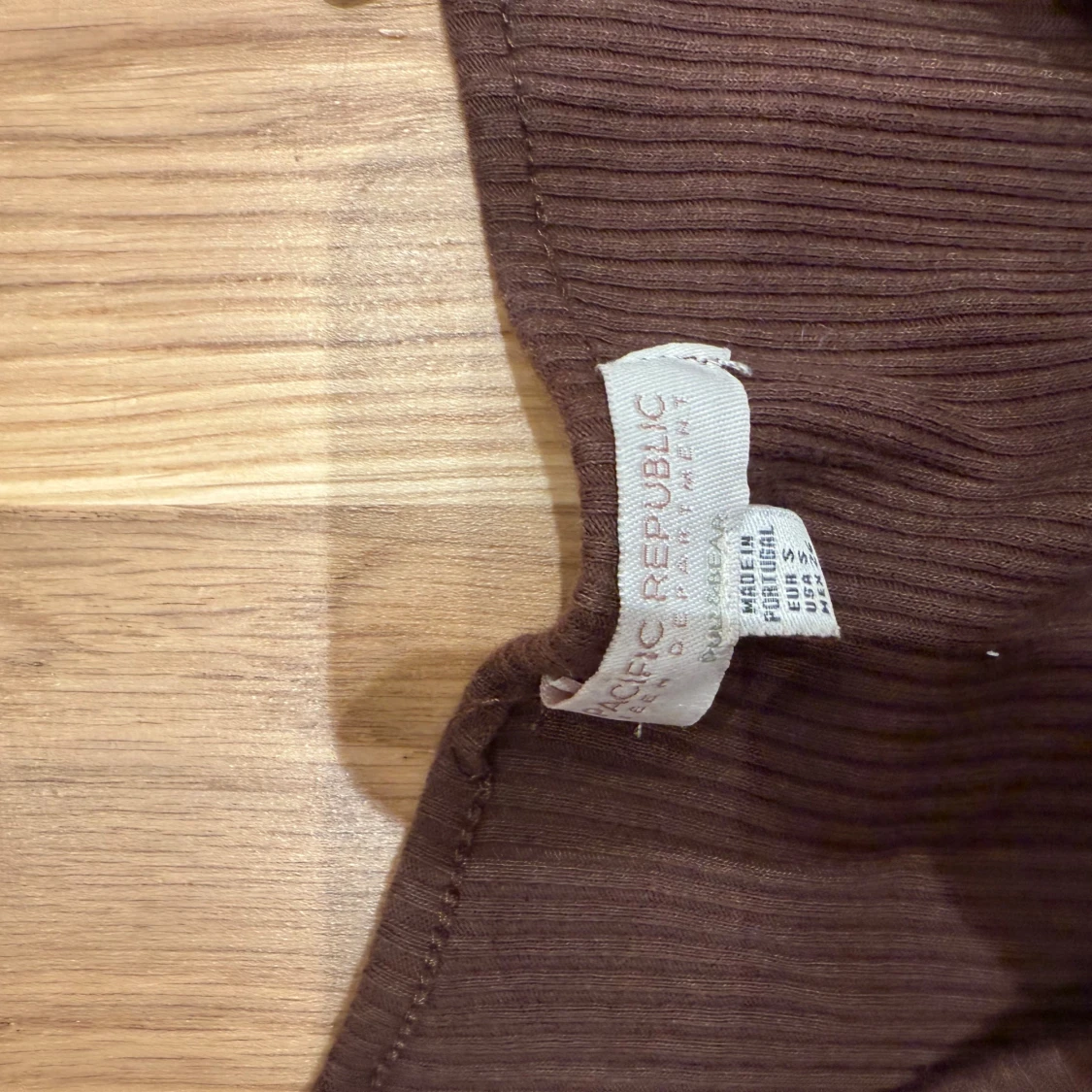 Brun ribbad topp från Pacific Republic - 1