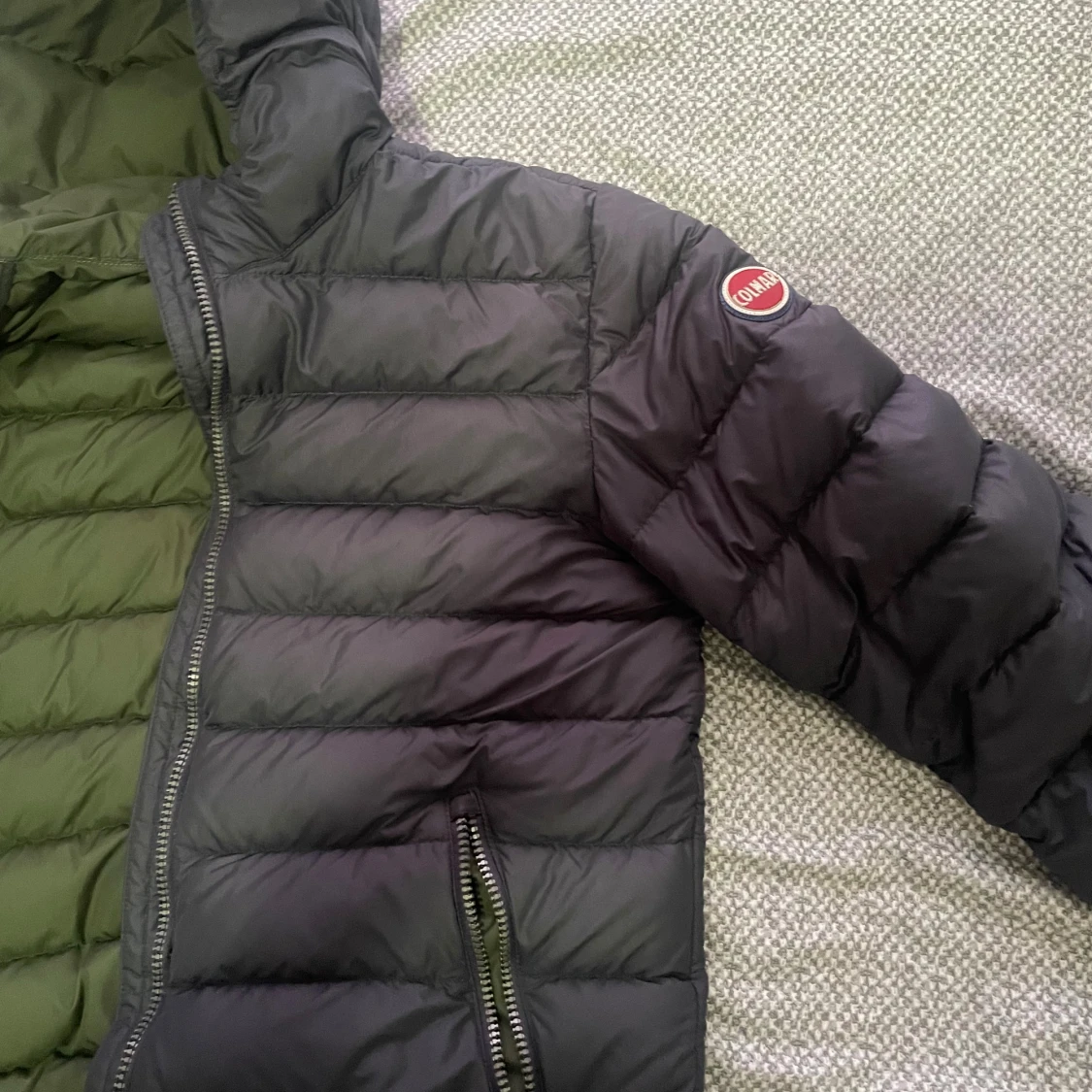 Svart dunjacka från Colmar med huva - 3