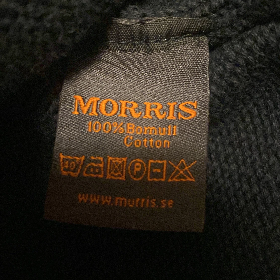 Svart kabelstickad tröja från Morris - 4