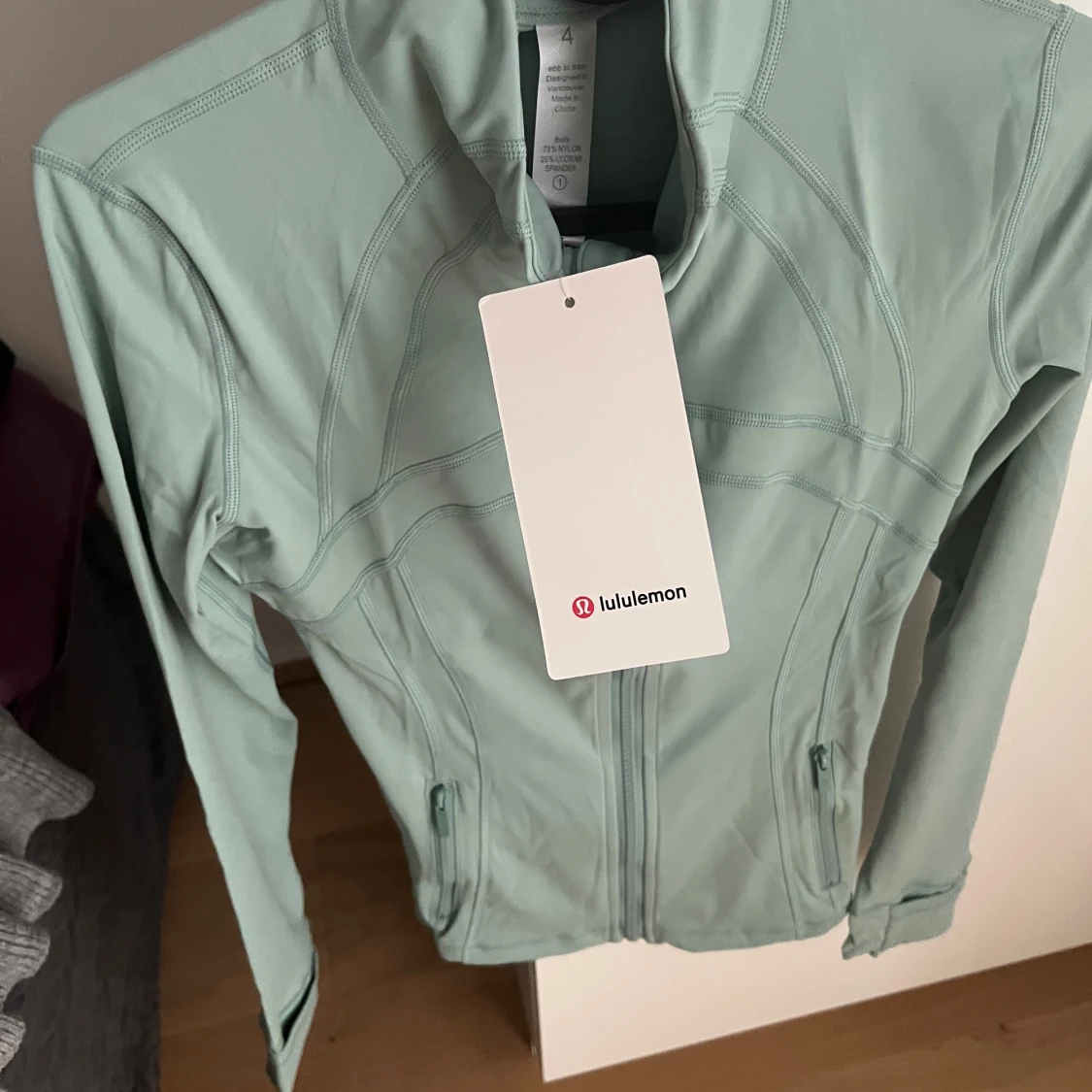 Lululemon jacka