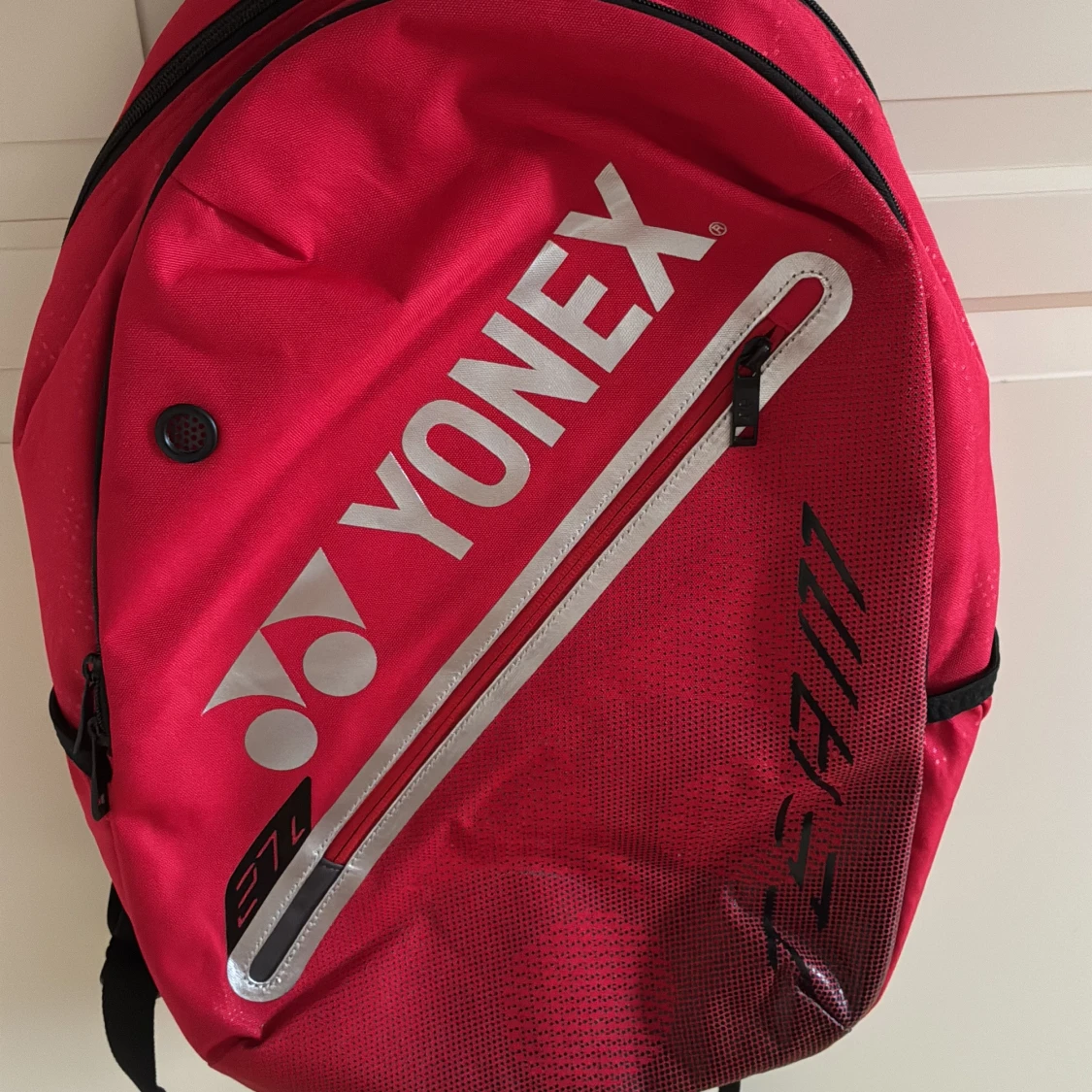 Röd ryggsäck från Yonex - 1