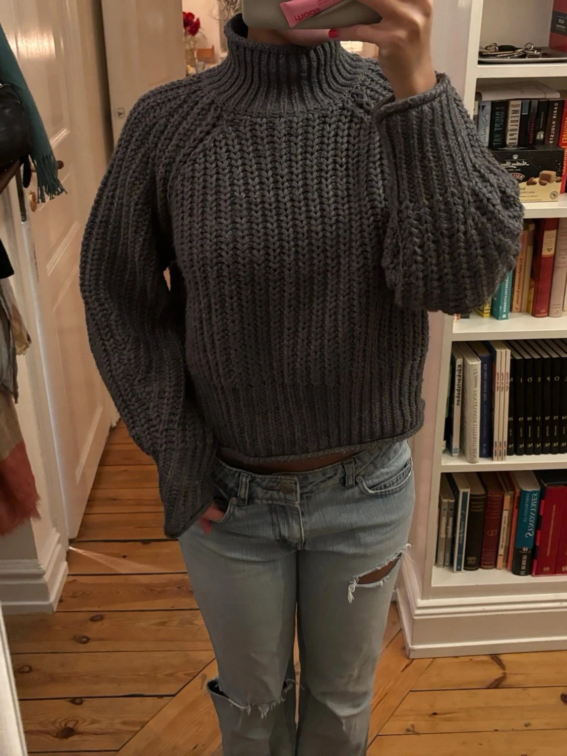 Grå stickad polotröja - 1