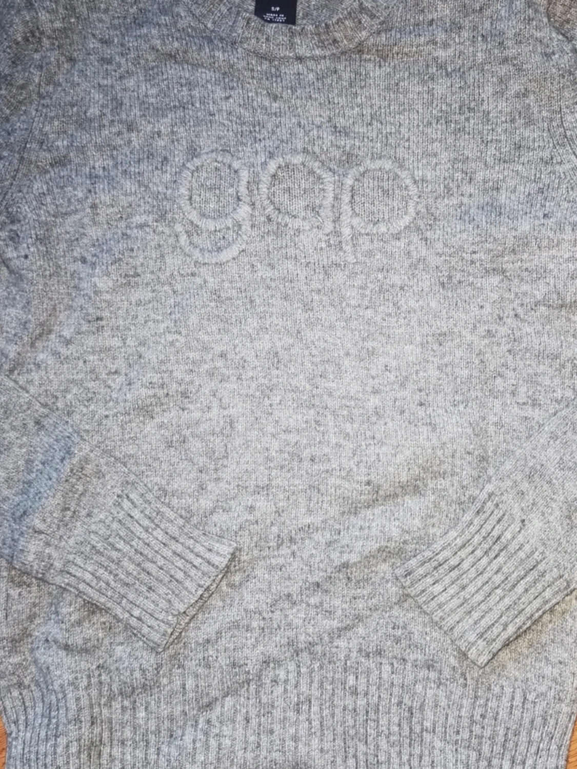 Grå stickad tröja från GAP med ull storlek xs,s kaschmir - 1