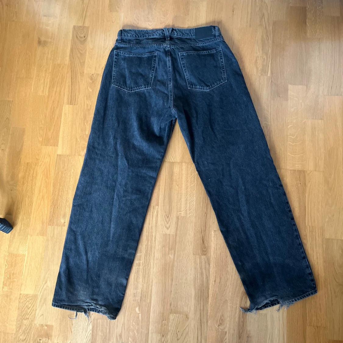 Svarta baggy jeans - 1