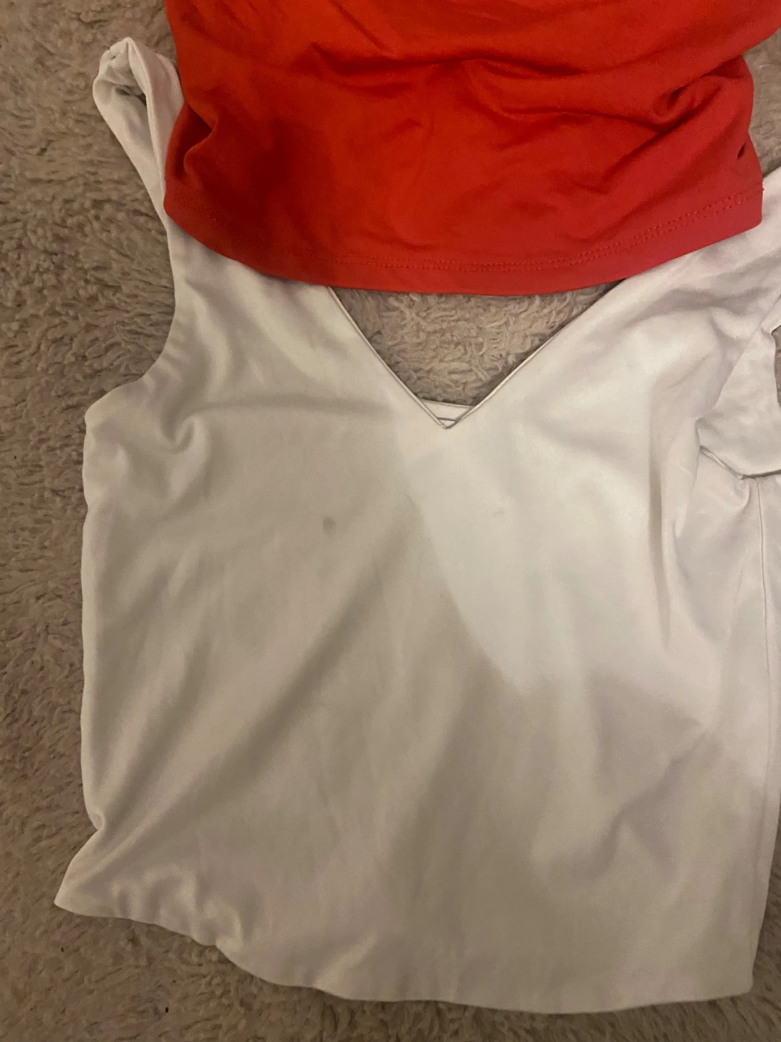 Fyra trendiga croppade toppar - 1