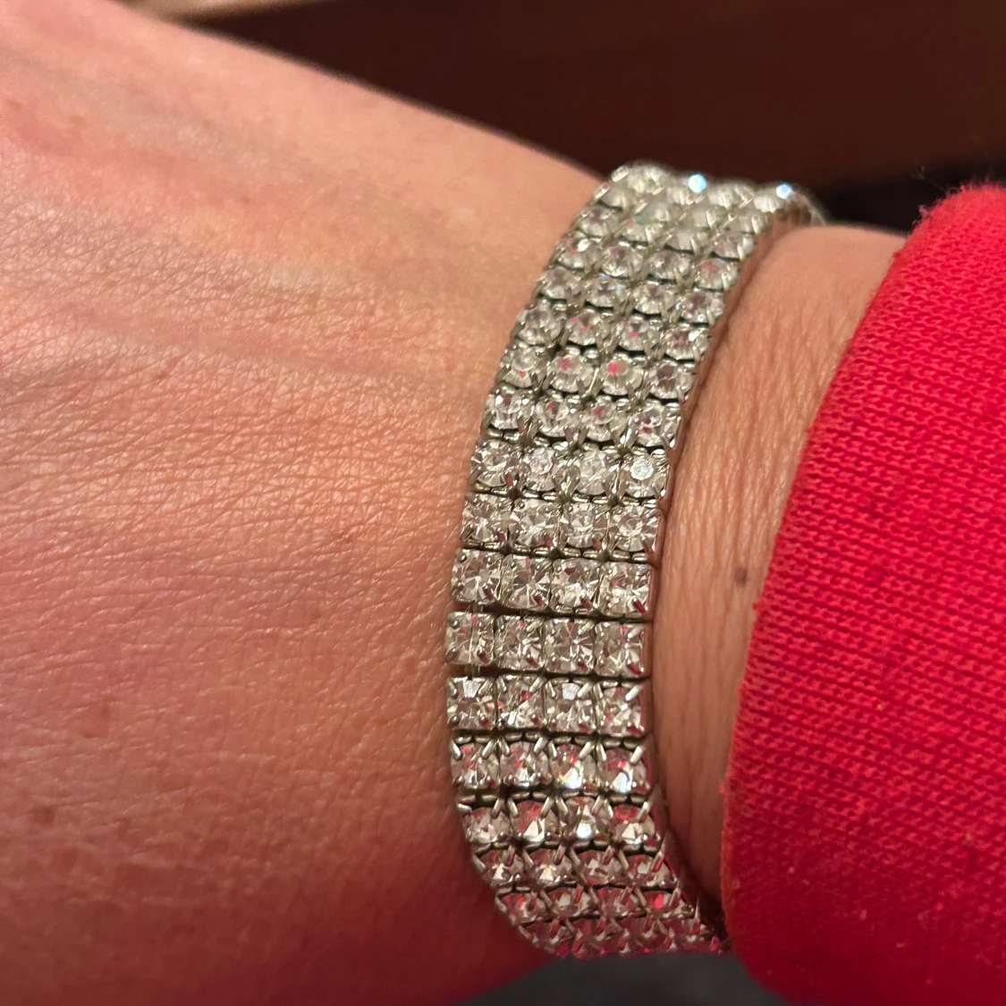 Bred glittrigt armband i silver - 2