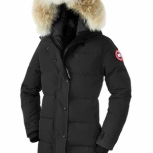Shelburne Canada Goose - Använd några gånger. Nästan som ny. Pris kan diskuteras vid snabb köp. Nypris 14000