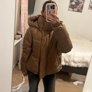 Vinterjacka från GAP - Fint skick, mycket varm