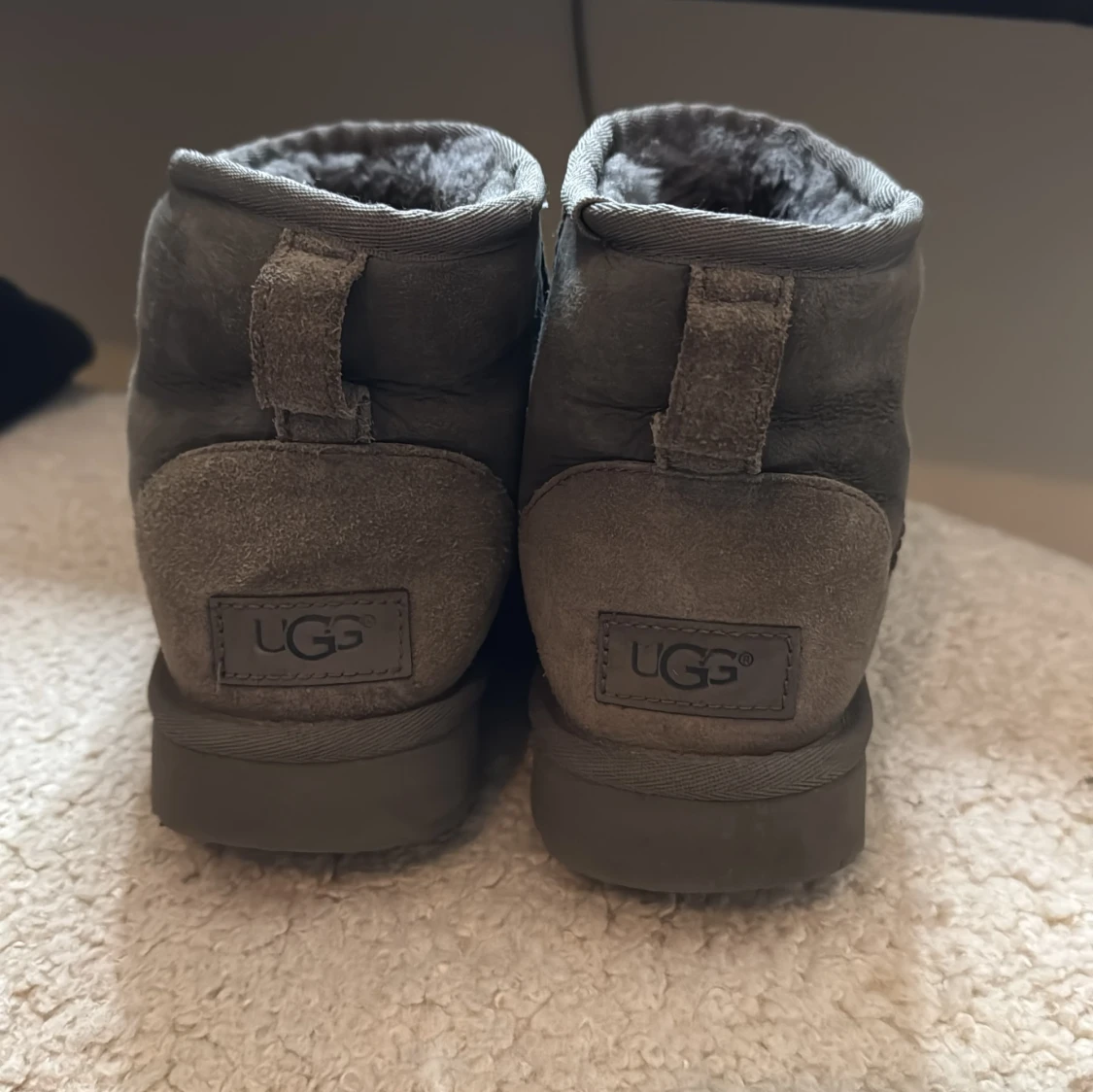 Ugg - 1