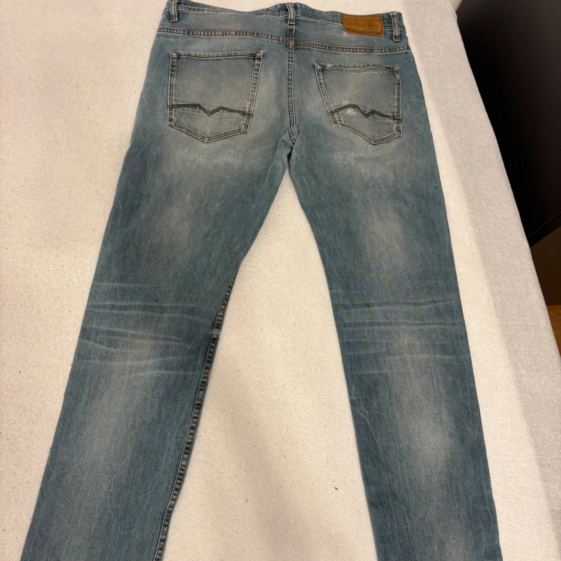 Blå jeans från Hugo Boss, storlek 33/32 - 1