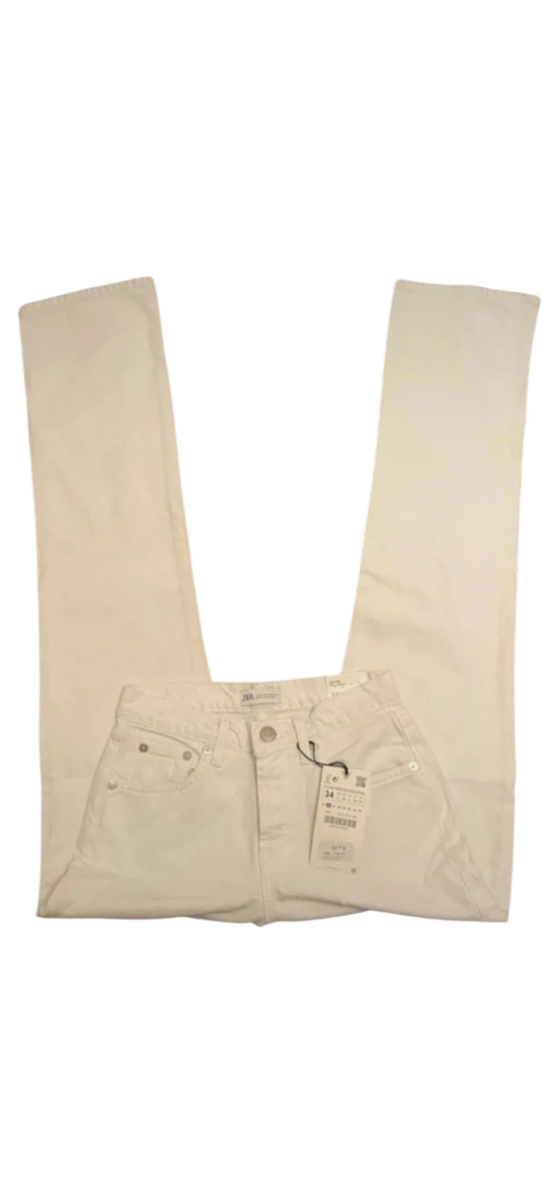 Helt nya Vita raka jeans från Zara