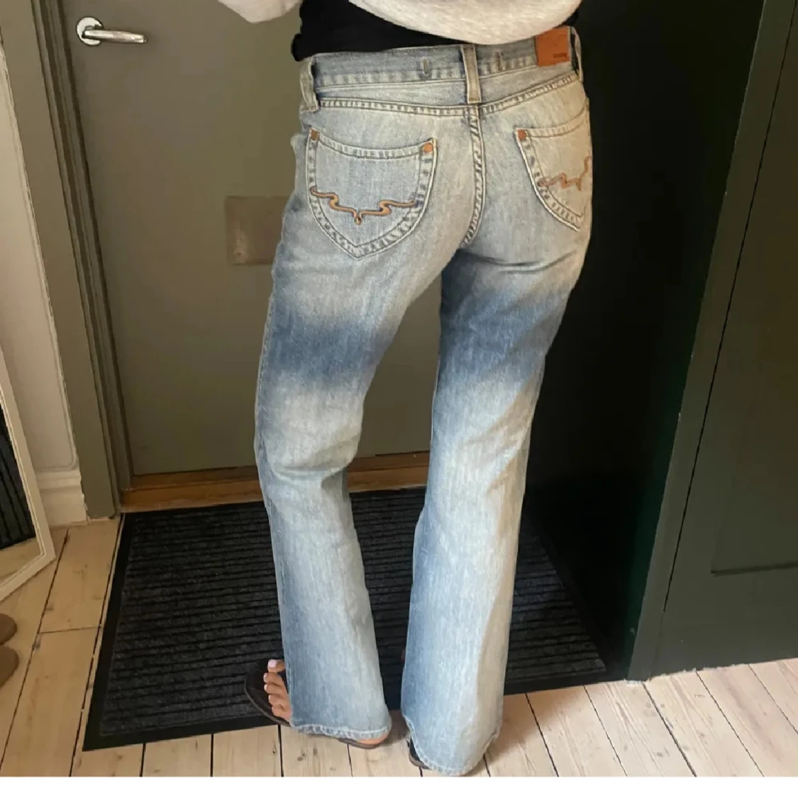 Lågmidjade bootcut jeans
