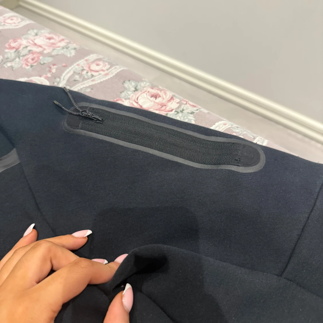 Svart Nike hoodie med dragkedja L - 1