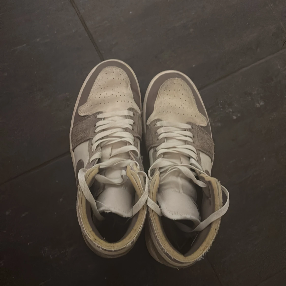 Air Jordan 1 mid  - 2