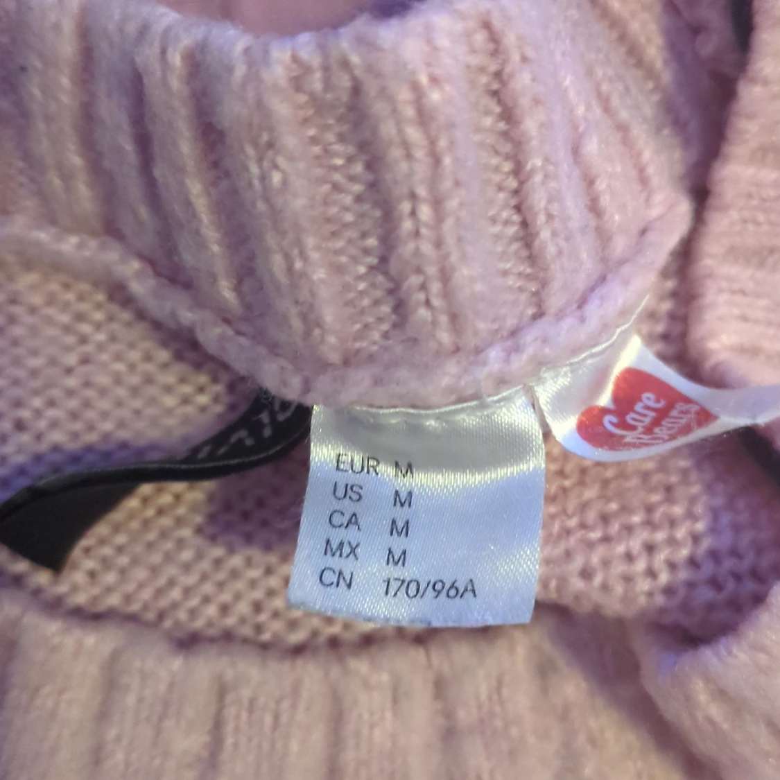 Rosa stickad tröja med björnansikte - 2