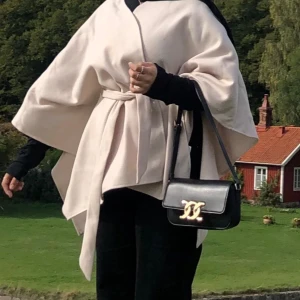 Poncho - Använd bara en gång 🌸😊