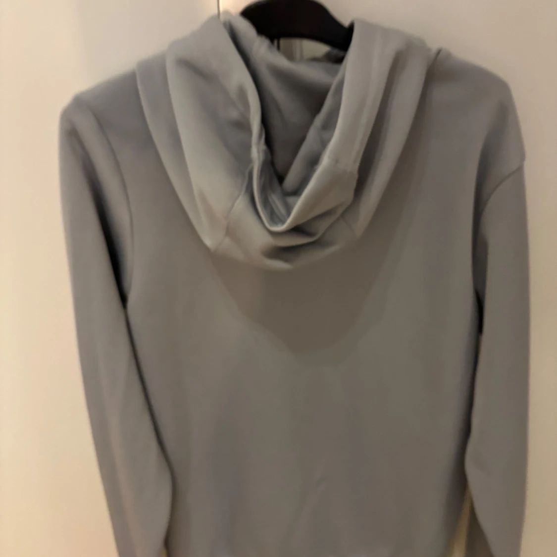 Grå och vit Nike hoodie med dragkedja - 2