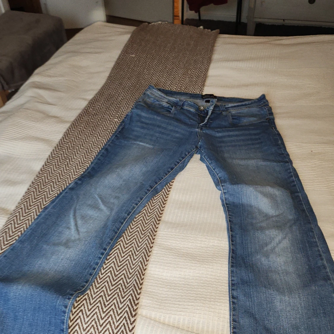 Blå jeans från Emily Esmark