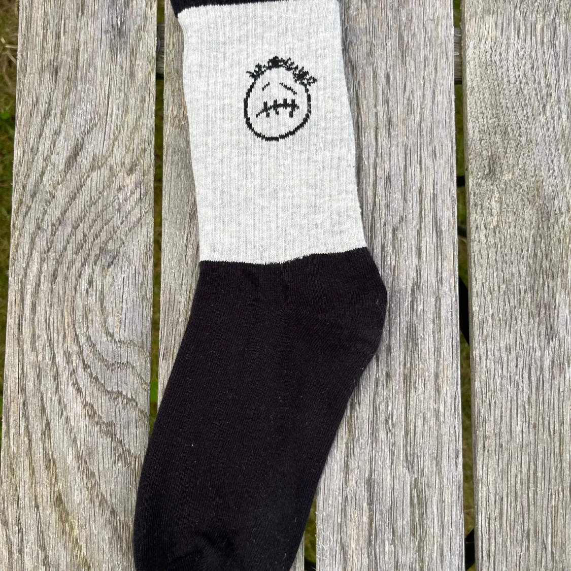 Svarta och grå Travis Scoot strumpor - 3