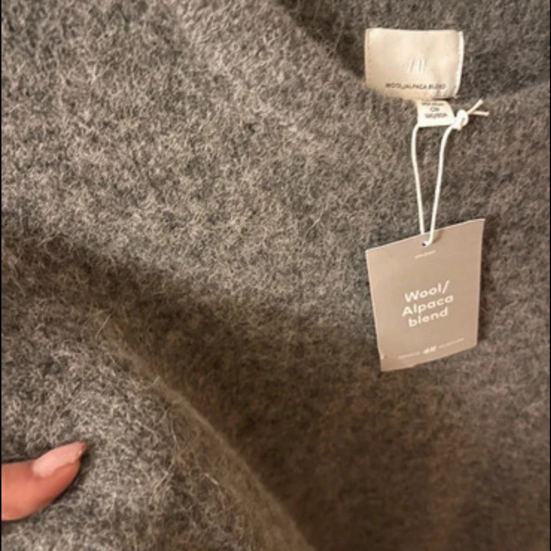 Grå ulltröja i alpackablandning H&M - 1