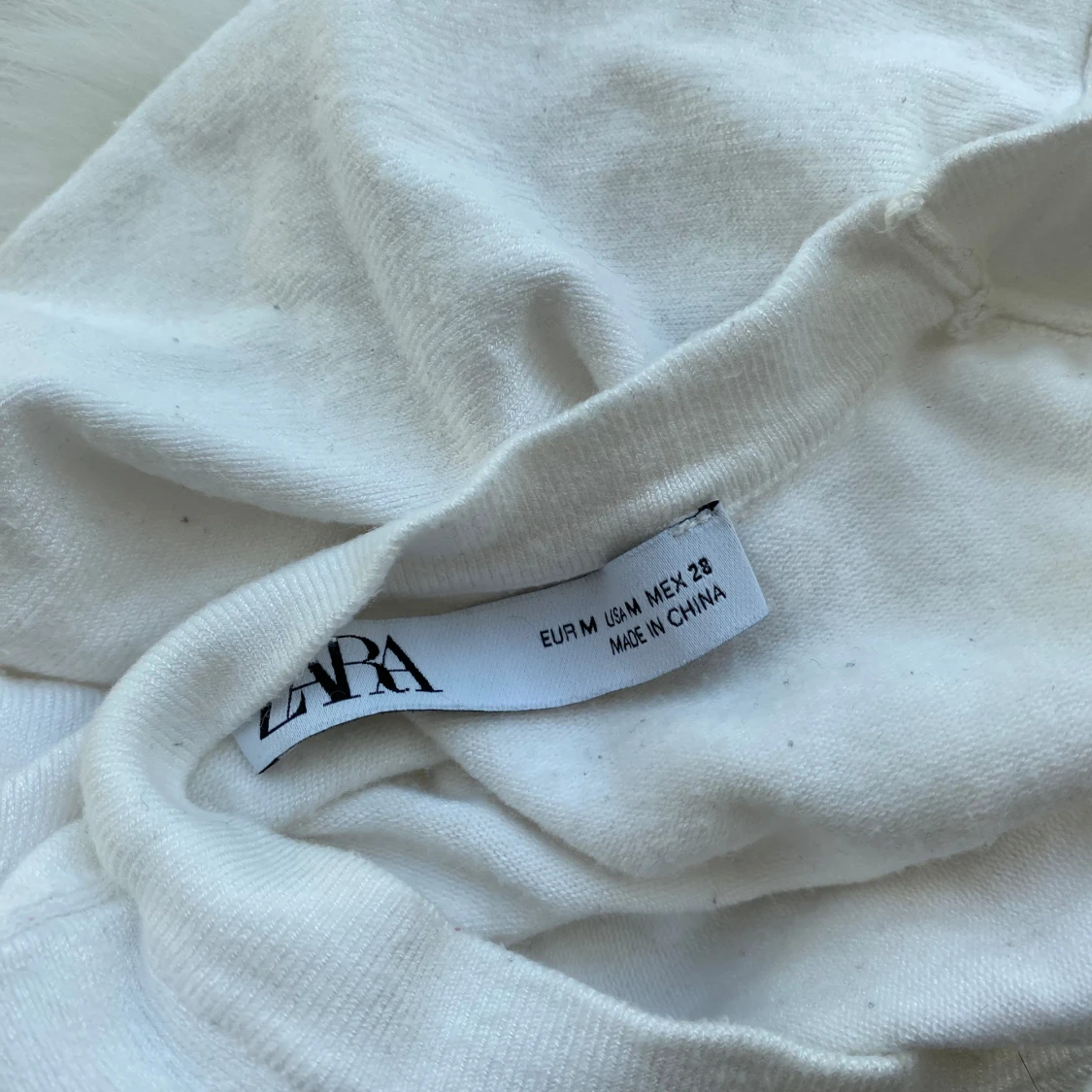 Vit kortärmad topp från Zara - 2