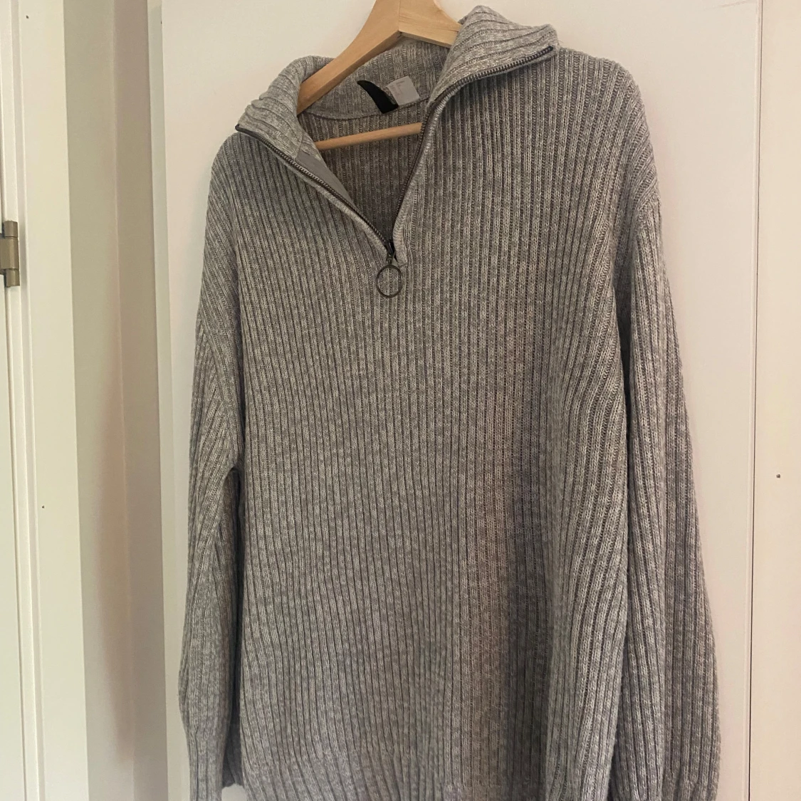 Grå ribbstickad half zip-tröja H&M