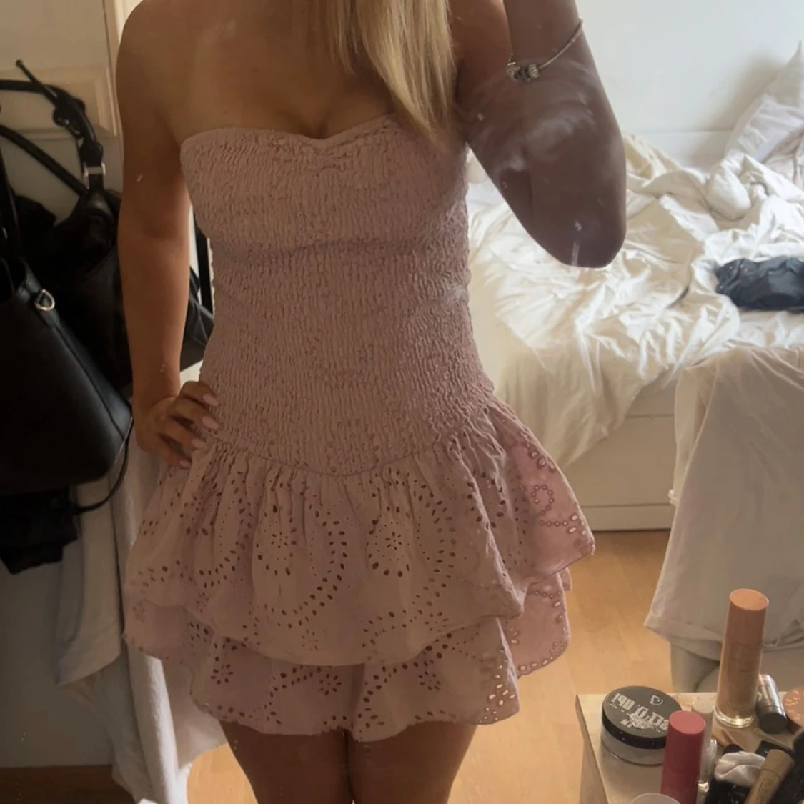 short lightpink dress