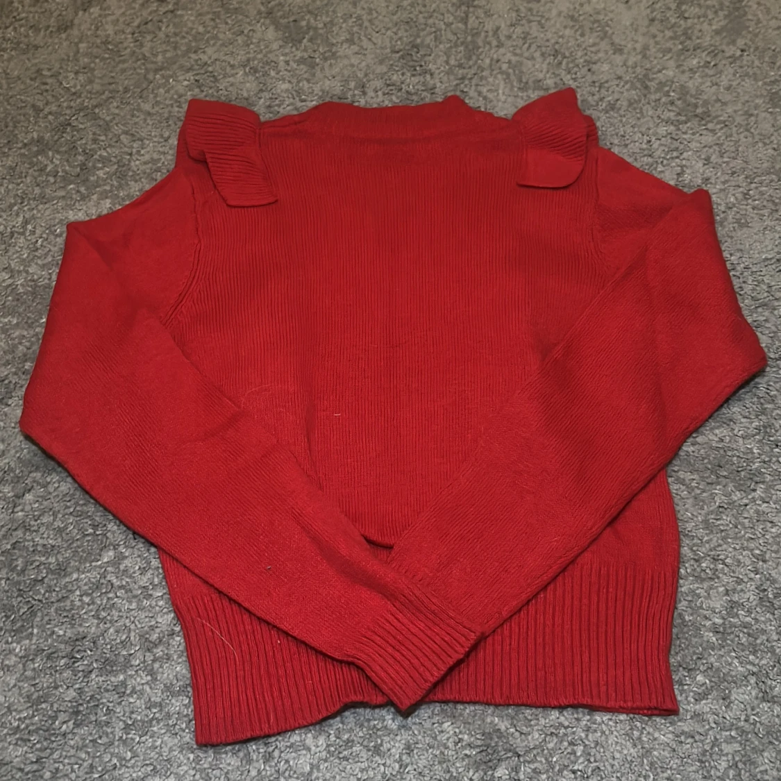 Stickad tröja röd - 2