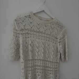 Virkad tshirt Zara - Virkad tröja Zara, storlek S