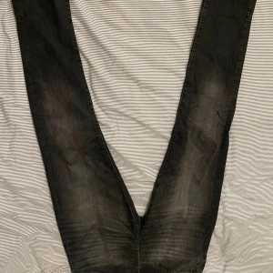 Jack & Jones (Slim Glenn 33/34) - Tja! Säljer nu mina riktigt snygga jeans med en fräck tvätt. Dem är i kanonskick och har inga tecken på användning. 