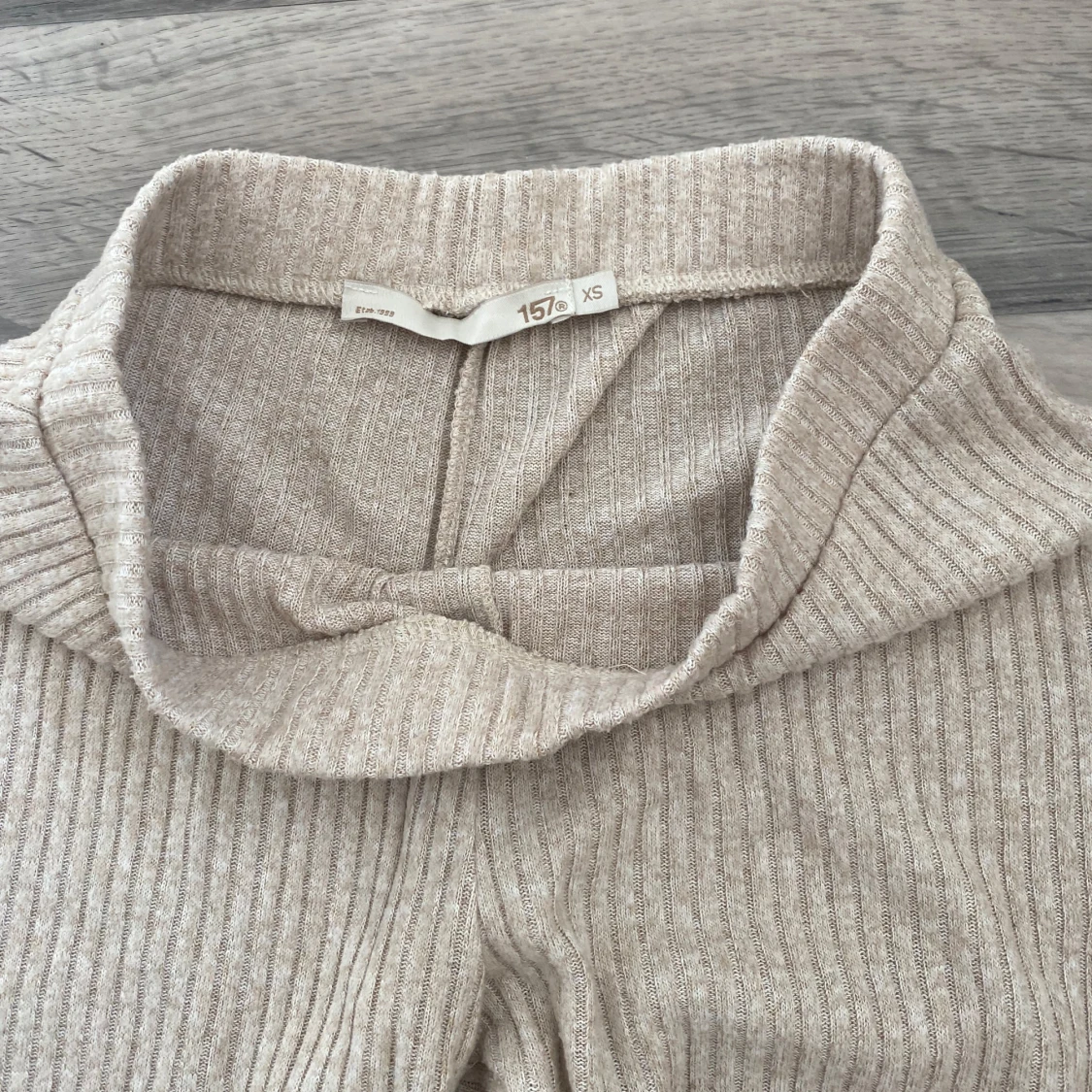 Beige ribbade bootcut byxor XS - 1