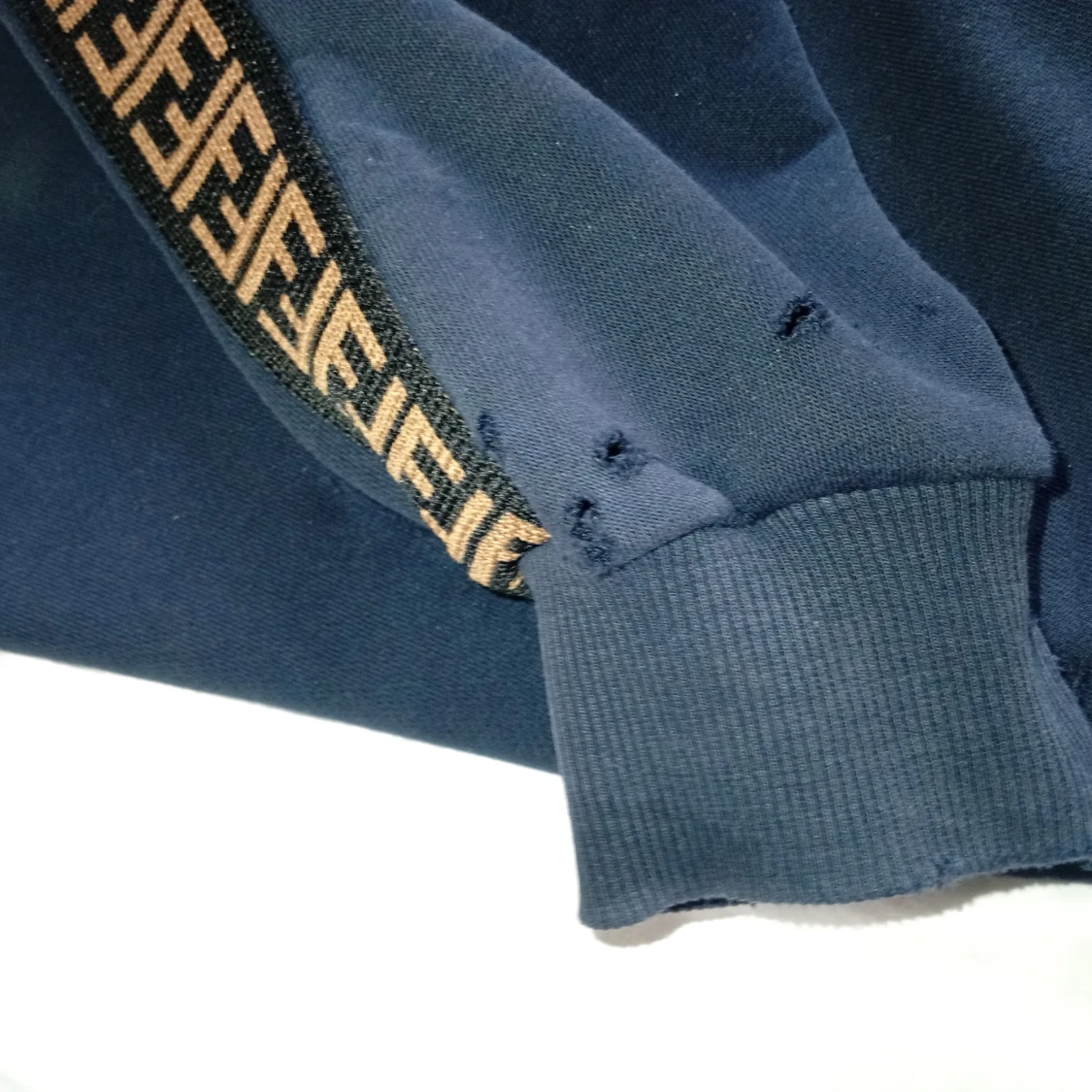 Mörkblå FJ Fendi hoodie med logoband - 4