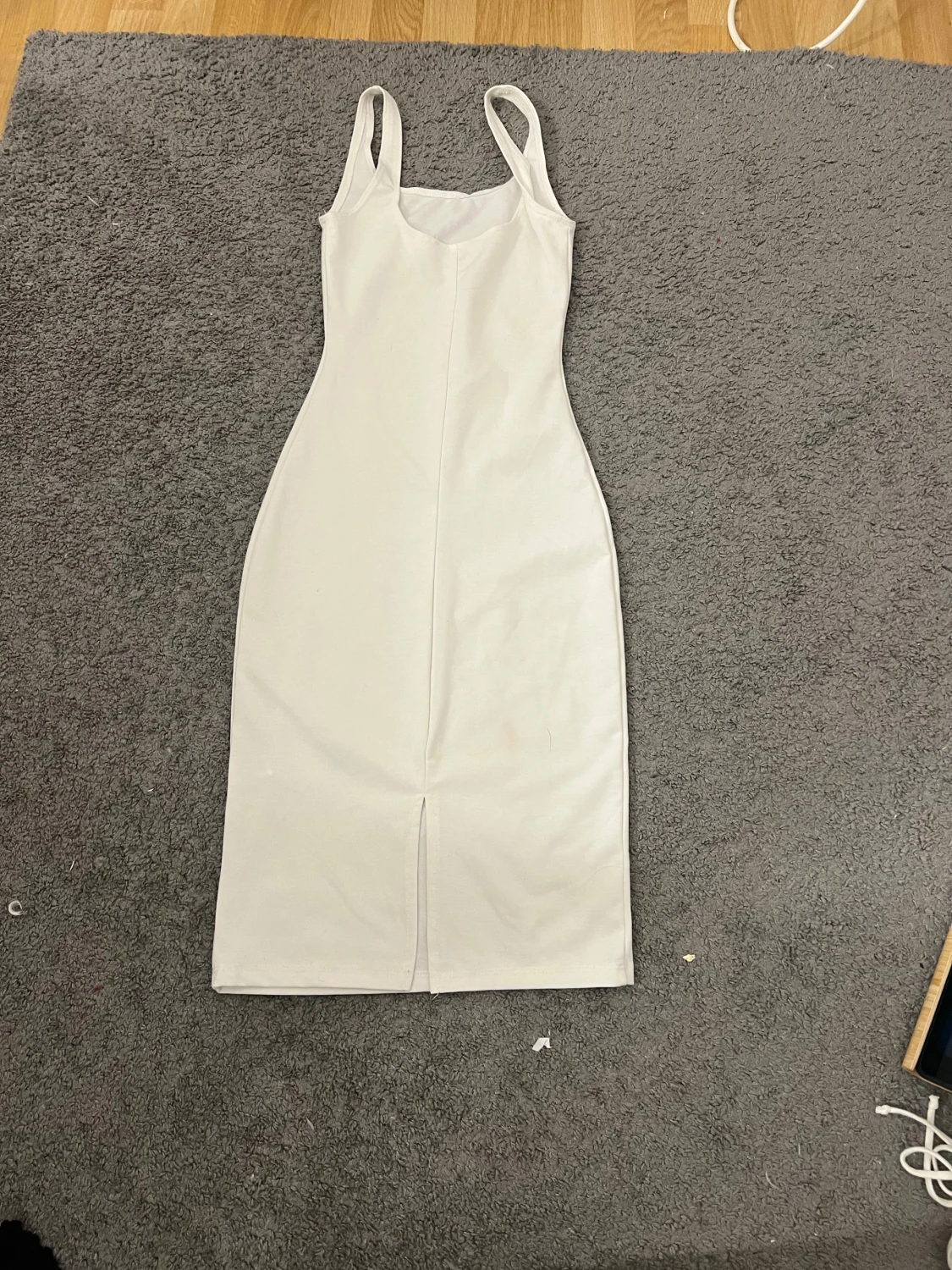 Vit långklänning med slits - 1