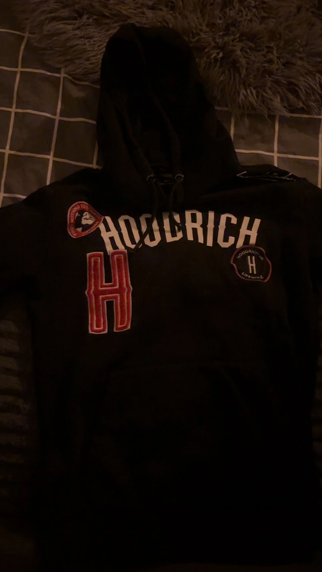 Svart hoodie från Hoodrich XS